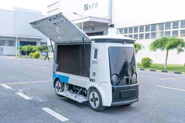 嘉正网 AI加持的无人车，现在已经下县乡了 ｜ 万有AI力